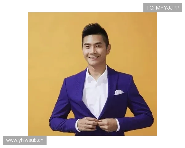 如果把邢傲伟的衣柜端上综艺台，大家会先猜他演技还是银行卡余额