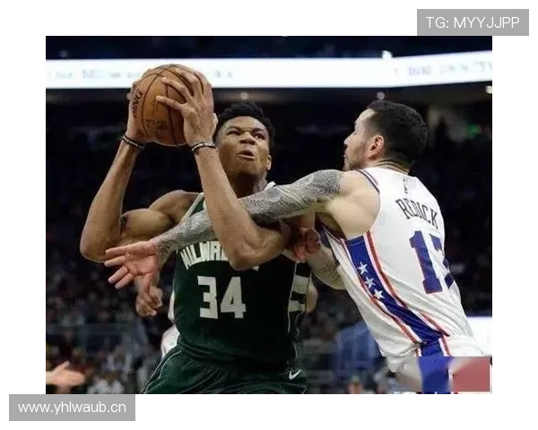 篮球防守规则中合法防守位置与身体接触判定标准的详细解读